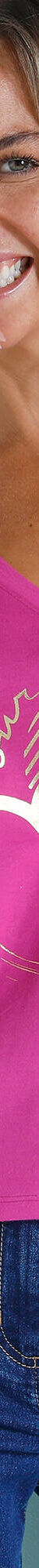 T-shirt col V imprimé doré (rose indien) T-shirt col V imprimé doré (rose indien)
